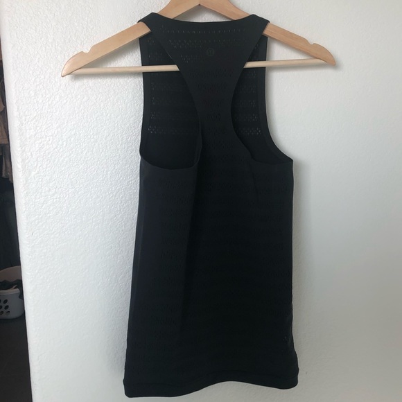 Lululemon tank - Picture 6 of 6